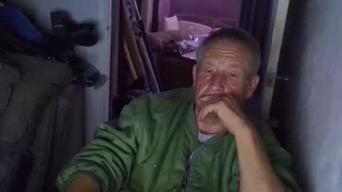 projectorepson online show from 10-08-25, 07:00