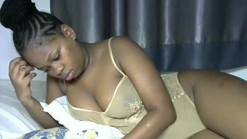 prretyface online show from 10-24-25, 03:58