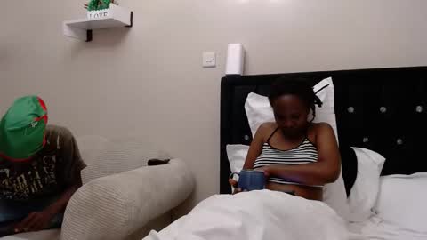 Snapshot of prvtsexy chatting on 10-18-25, 03:57 prvtsexy online show from 10-18-25, 03:57