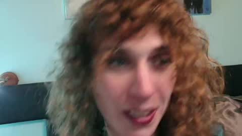 prxscillia_tx online show from 12-01-25, 05:07
