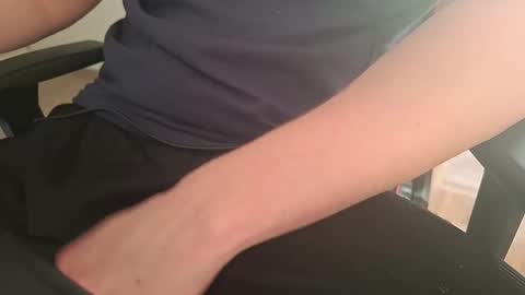 Snapshot of pryli27 chatting on 02-18-26, 03:52 pryli27 online show from 02-18-26, 03:52