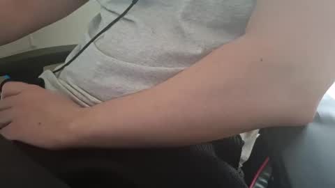 Snapshot of pryli27 chatting on 02-22-26, 11:42 pryli27 online show from 02-22-26, 11:42