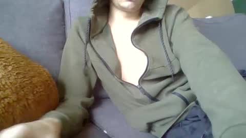 Snapshot of psychedelica420 chatting on 01-12-25, 01:27 High and Horny online show from 01-12-25, 01:27