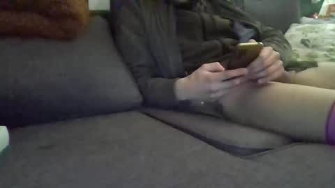 Snapshot of psychedelica420 chatting on 02-16-25, 02:53 High and Horny online show from 02-16-25, 02:53