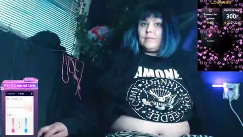 Snapshot of psychobitch69 chatting on 02-18-26, 03:30 OlivePsy online show from 02-18-26, 03:30