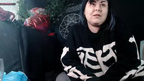 Snapshot of psychobitch69 chatting on 02-26-26, 10:03 OlivePsy online show from 02-26-26, 10:03