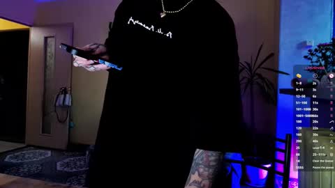 LUCY -----    online show from 10-31-25, 01:23