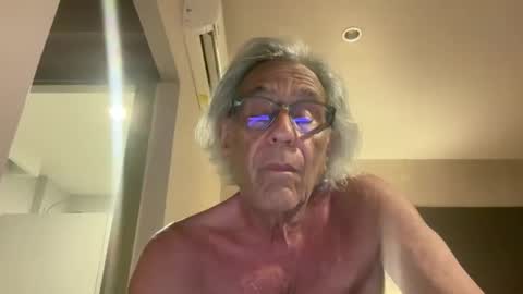 Snapshot of psymour1 chatting on 01-31-25, 04:59 psymour1 online show from 01-31-25, 04:59