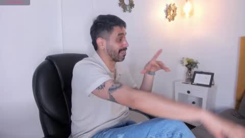 Diego online show from 11-19-25, 03:01