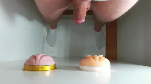 Snapshot of pude90 chatting on 02-28-26, 06:25 PuDe90 online show from 02-28-26, 06:25