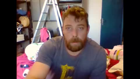 Snapshot of pug2222 chatting on 12-04-24, 03:43 pug2222 online show from 12-04-24, 03:43