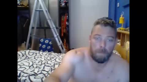 Snapshot of pug2222 chatting on 09-15-25, 10:32 pug2222 online show from 09-15-25, 10:32