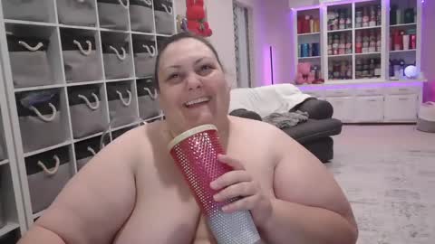 Puggie -  online show from 01-23-25, 03:22