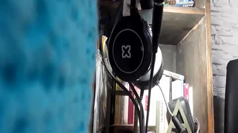 Snapshot of puky_mza chatting on 12-15-24, 03:56 puky_mza online show from 12-15-24, 03:56