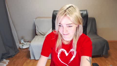 Polly online show from 12-19-24, 02:57