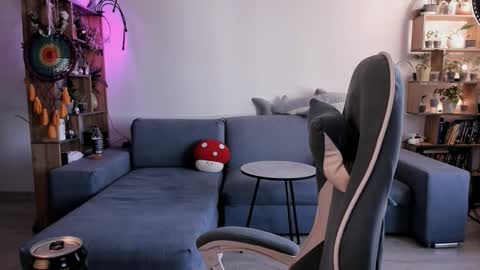 Alisa  lack of vitamin D  online show from 10-14-25, 07:53