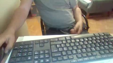 Snapshot of pup_y chatting on 09-11-25, 07:03 pup_y online show from 09-11-25, 07:03