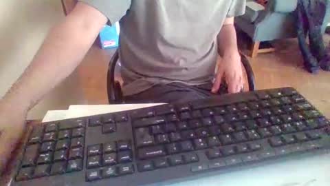 Snapshot of pup_y chatting on 09-15-25, 09:20 pup_y online show from 09-15-25, 09:20