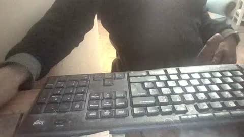 pup_y online show from 03-19-26, 07:51