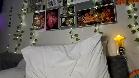 Rhys online show from 02-17-25, 04:53