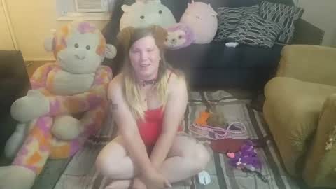 Snapshot of puppygirllovestobeg chatting on 07-25-26, 07:39 puppygirllovestobeg online show from 07-25-26, 07:39
