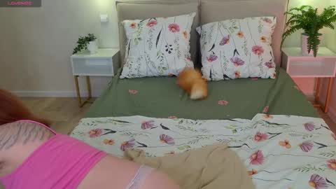 Alison online show from 09-27-25, 02:11