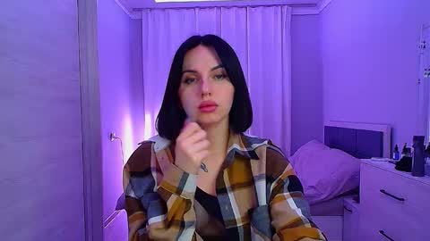 Julia online show from 01-12-26, 04:01