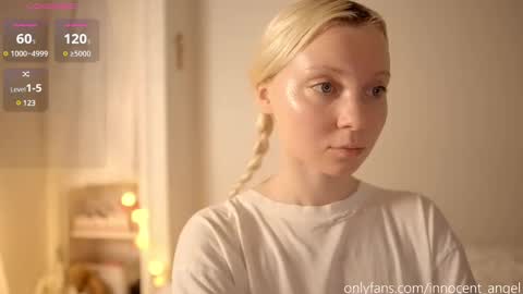 Snapshot of pureangeldolores chatting on 12-24-24, 02:44 i dont do shows for free. watching here silently and waiting for me to start showing you something for free is useless online show from 12-24-24, 02:44