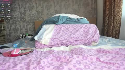 Snapshot of purebeautie chatting on 05-16-26, 12:37 Katty online show from 05-16-26, 12:37