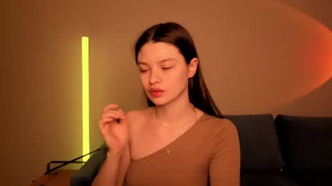 Eva online show from 06-18-26, 12:33
