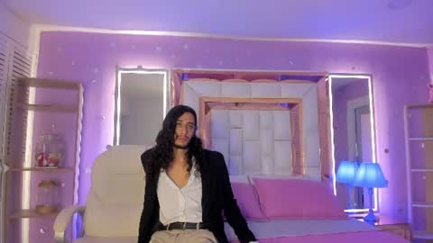Experienced guys  online show from 06-25-26, 07:40