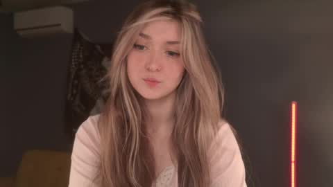 Bella online show from 05-01-26, 02:10