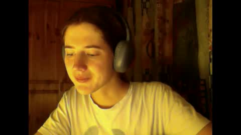 Snapshot of purple_cat55 chatting on 01-04-25, 08:37 purple_cat55 online show from 01-04-25, 08:37