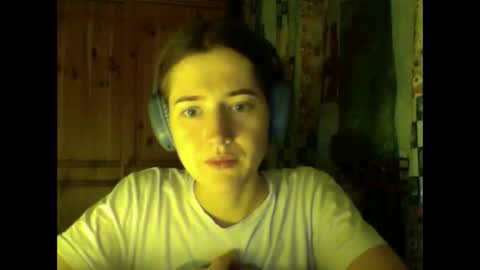 Snapshot of purple_cat55 chatting on 01-05-25, 12:53 purple_cat55 online show from 01-05-25, 12:53