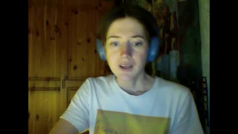 Snapshot of purple_cat55 chatting on 02-05-25, 01:22 purple_cat55 online show from 02-05-25, 01:22