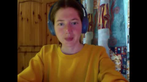 Snapshot of purple_cat55 chatting on 09-09-25, 08:14 purple_cat55 online show from 09-09-25, 08:14