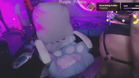 Snapshot of purple_pookie chatting on 03-30-26, 04:35 Sofia online show from 03-30-26, 04:35