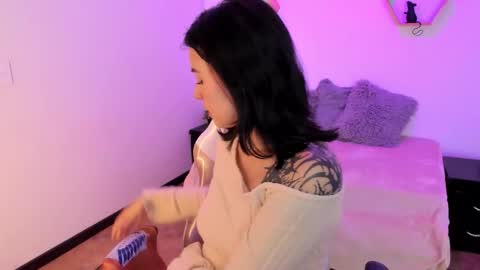 Anna  online show from 10-17-25, 03:42