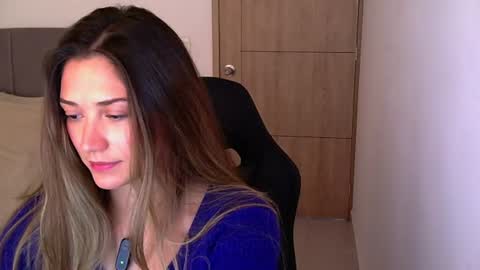 Lizzy online show from 07-14-26, 04:02