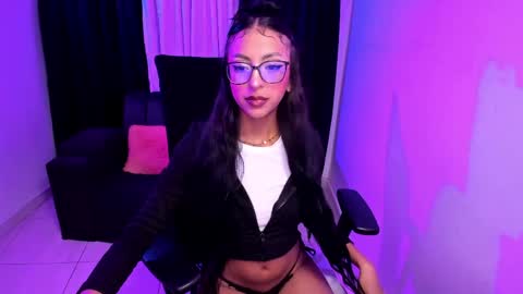 Snapshot of purplemegan chatting on 04-17-26, 02:47 MEGANNNN online show from 04-17-26, 02:47