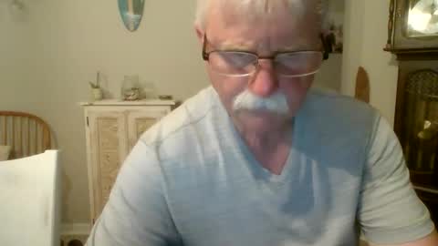 Snapshot of purpleshroom chatting on 03-17-26, 04:06 purpleshroom online show from 03-17-26, 04:06