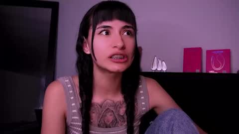 Alynn online show from 03-21-26, 08:19