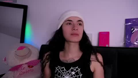 Alynn online show from 07-18-26, 10:57