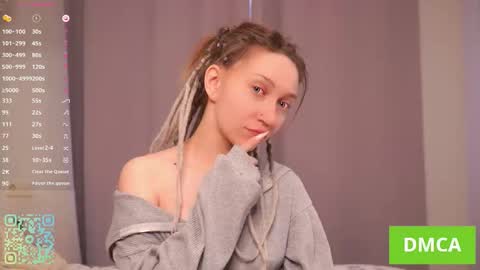 Snapshot of purssophie chatting on 10-26-25, 05:24 Sophie Fav patterns 99199444press my buttons see what happens online show from 10-26-25, 05:24