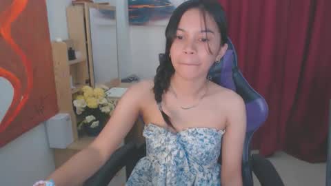 Snapshot of pussiswet_xx chatting on 03-24-26, 04:06 jessy online show from 03-24-26, 04:06