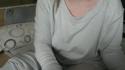 Lara online show from 01-30-25, 10:50