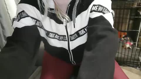 Lara online show from 02-10-25, 06:35
