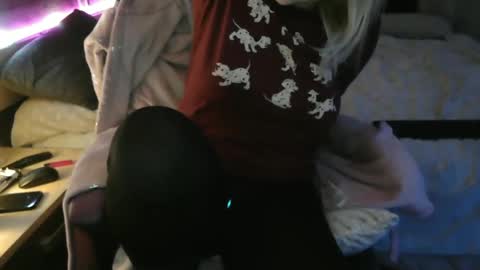 Lara online show from 03-08-25, 10:45