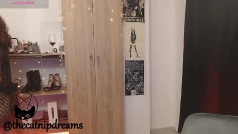 Mari online show from 05-09-26, 01:33