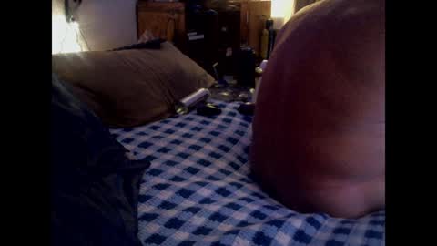 Snapshot of pussyeat2please chatting on 12-17-24, 08:43 Rick online show from 12-17-24, 08:43